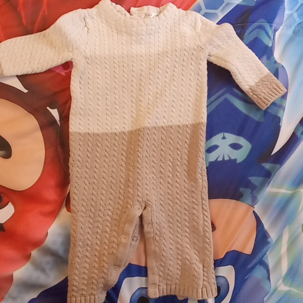 Baby romper, bodysuit
